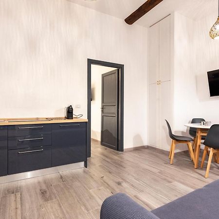 Castelli'S Apartments Campo 10 Genoa Exterior photo