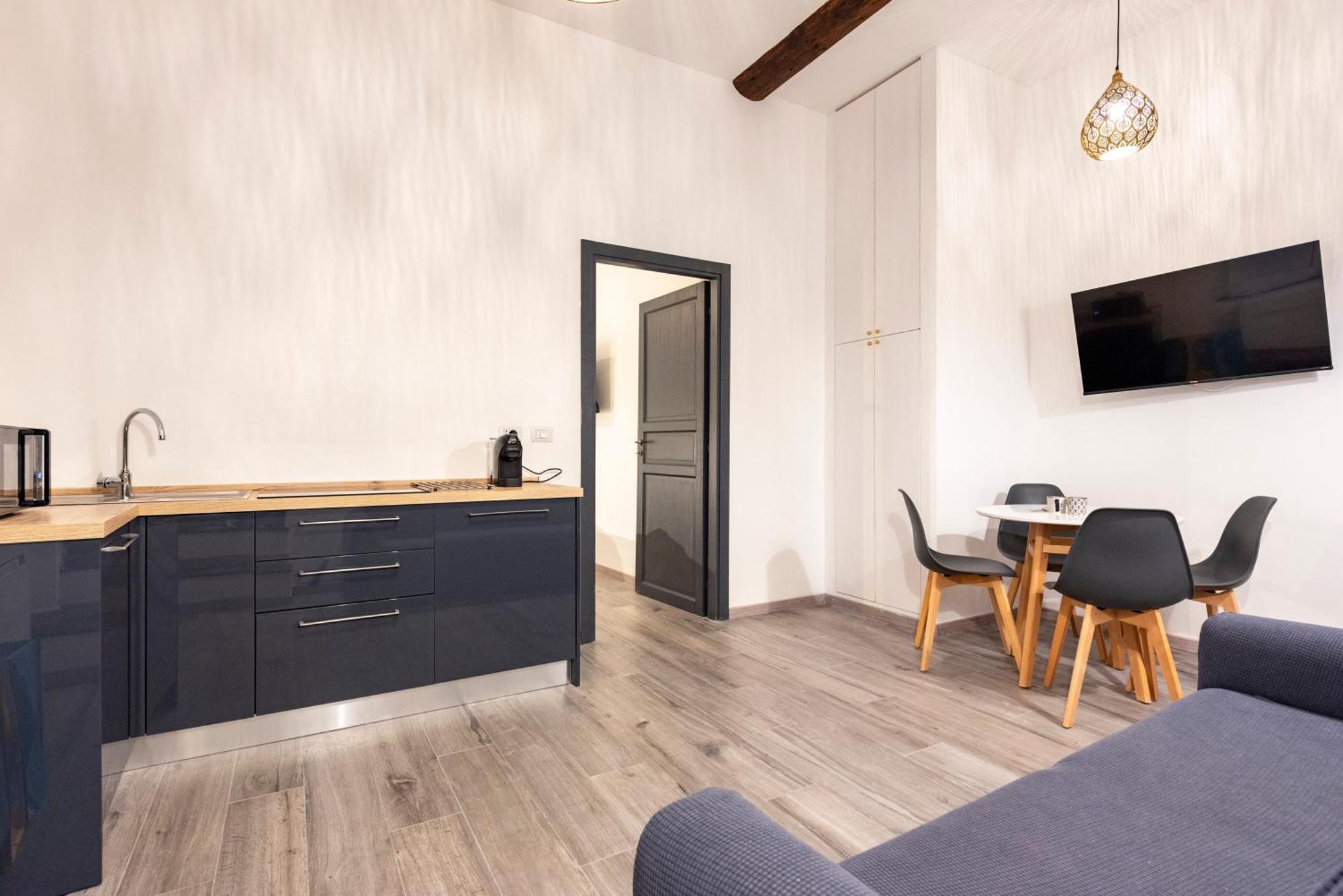 Castelli'S Apartments Campo 10 Genoa Exterior photo