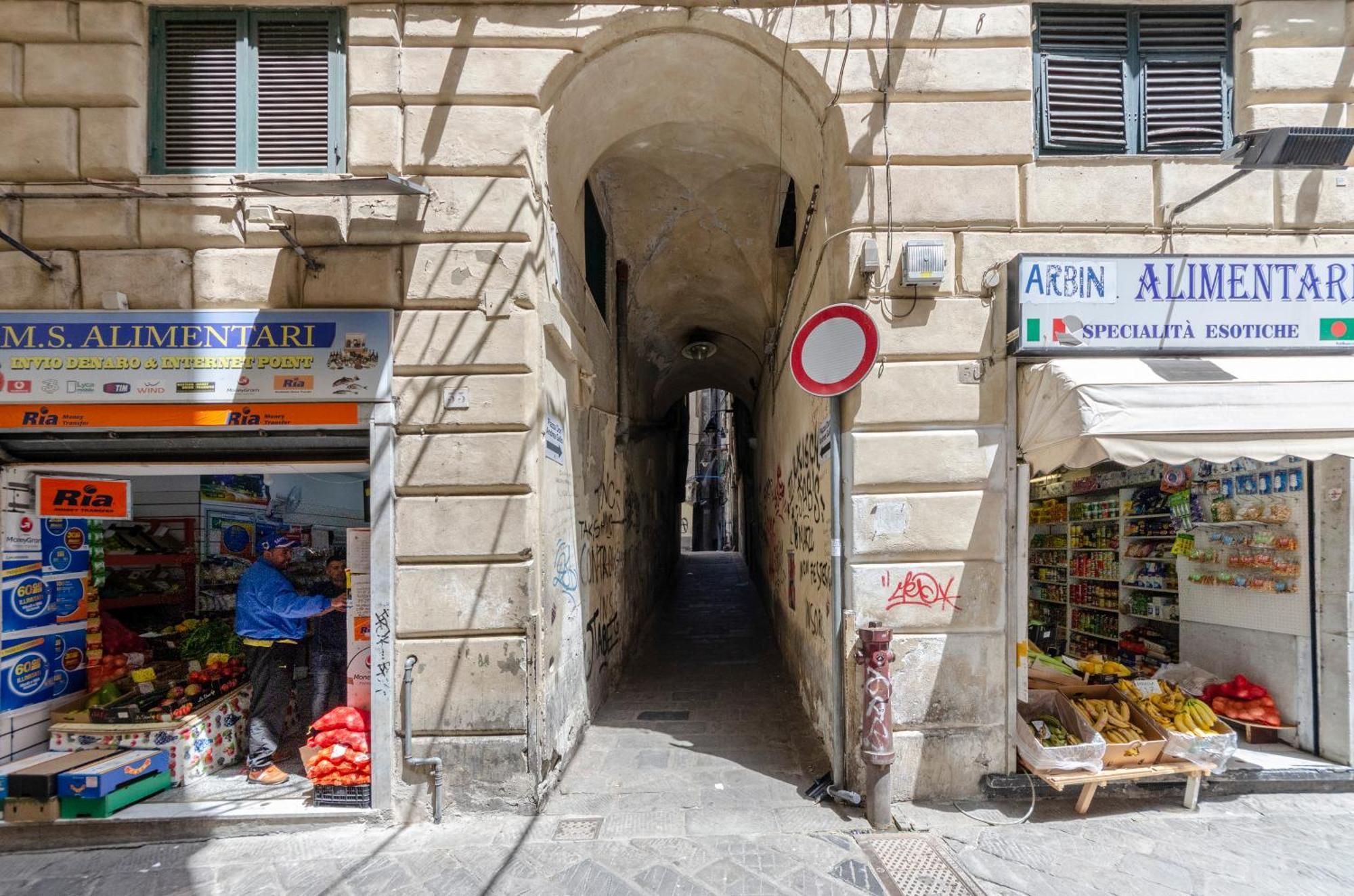 Castelli'S Apartments Campo 10 Genoa Exterior photo