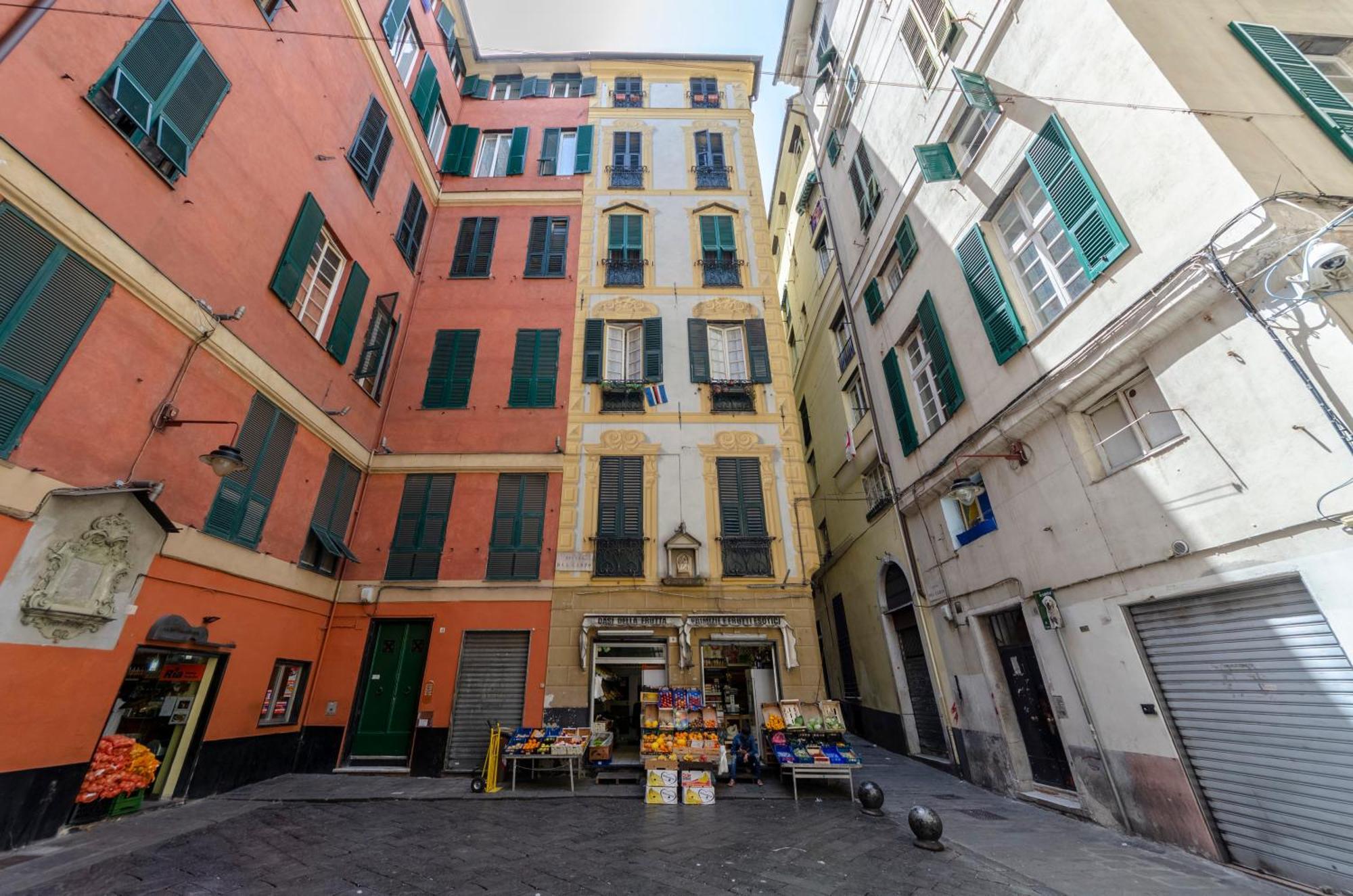 Castelli'S Apartments Campo 10 Genoa Exterior photo